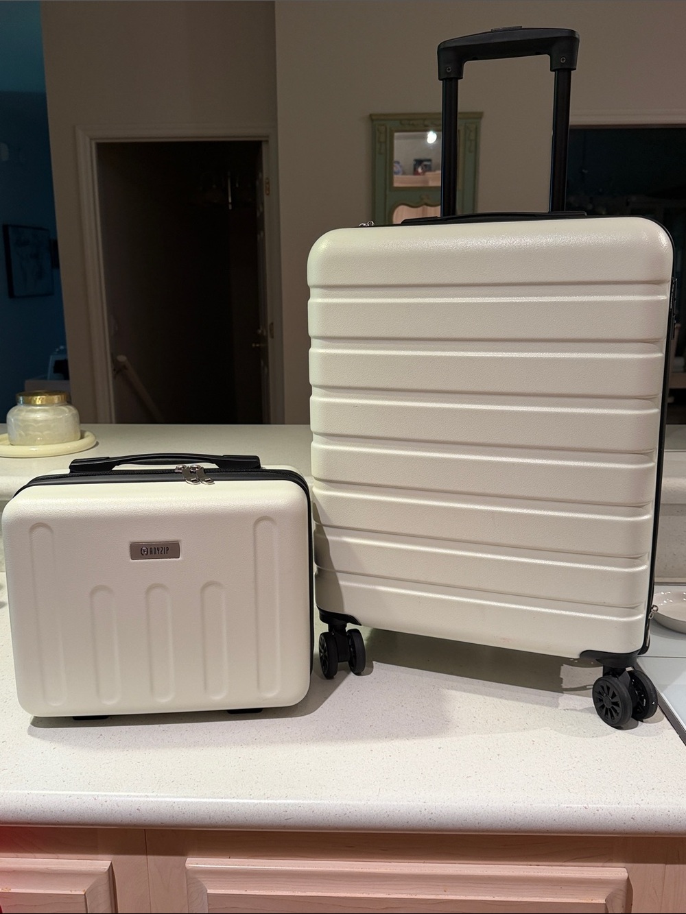 Cream Hardshell Carry-On Luggage Set with Travel Case 🧳